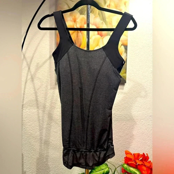 lululemon athletica Tops - Lululemon Athletica tank tops size 6